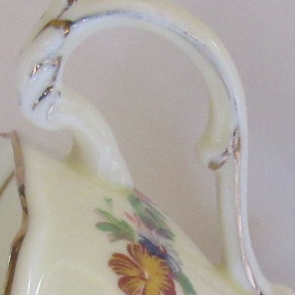 Paragon Tea Cup and Saucer Soft Sweet Floral on Cream, Gold Gilt Trim Fancy H224 - Picture 3 of 8